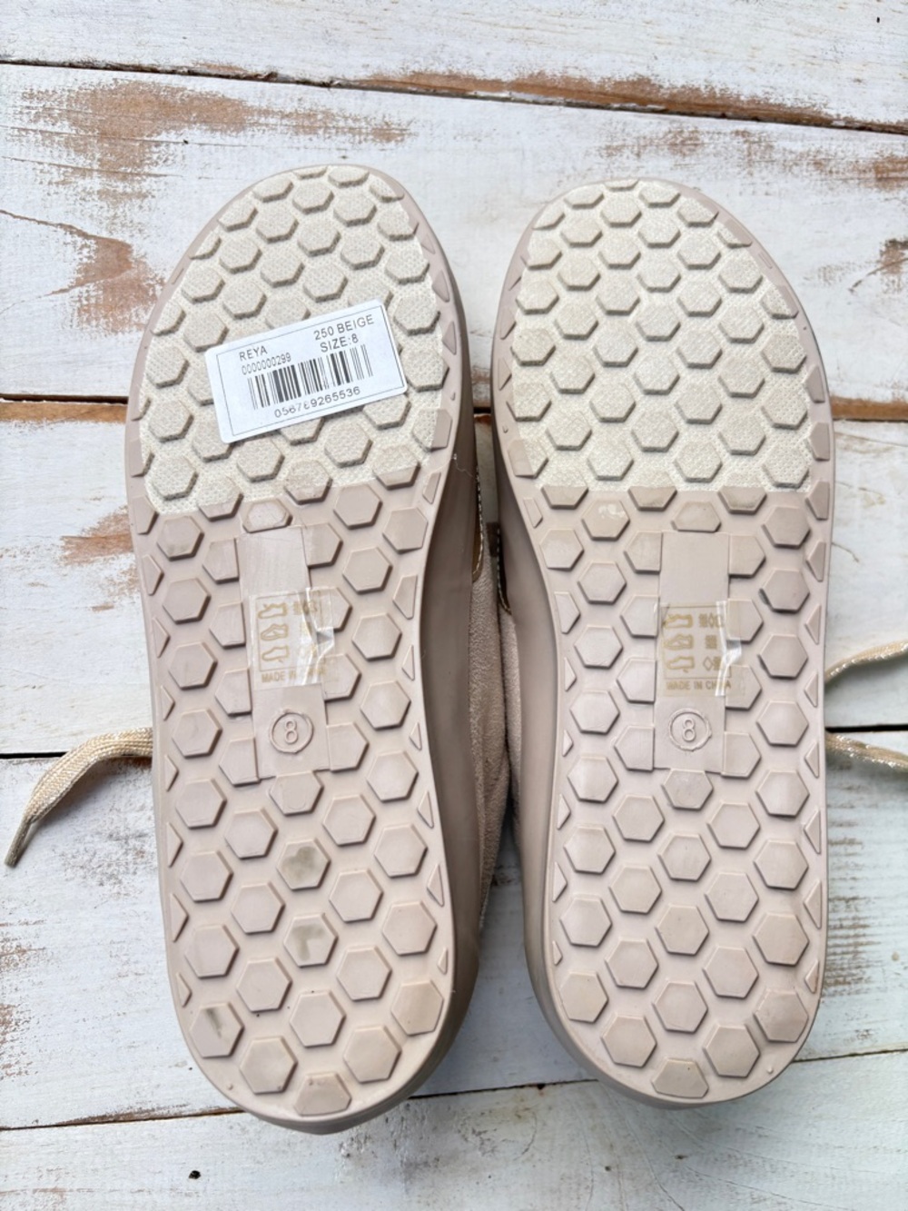 SHU SHOP Reya sneaker gold tone distressed star cowhide sz 8 NWOB - Picture 10 of 15